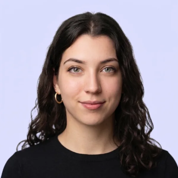 Victoria — Media Buyer